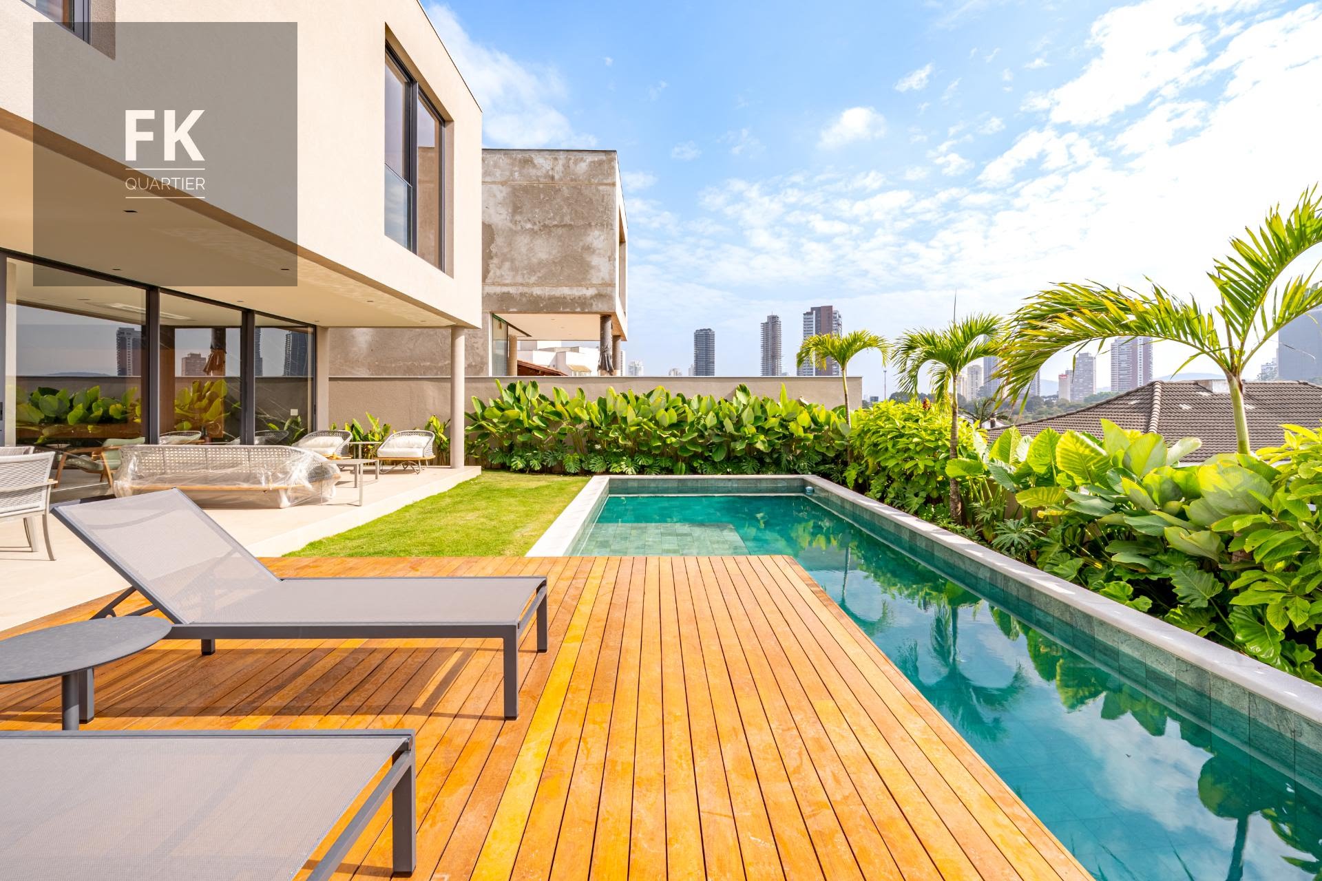 Casa à venda com 4 quartos, 4 suítes, 3 vagas e 535m² no Alphaville Residencial Dois, Barueri (SP) — foto 24 de 30