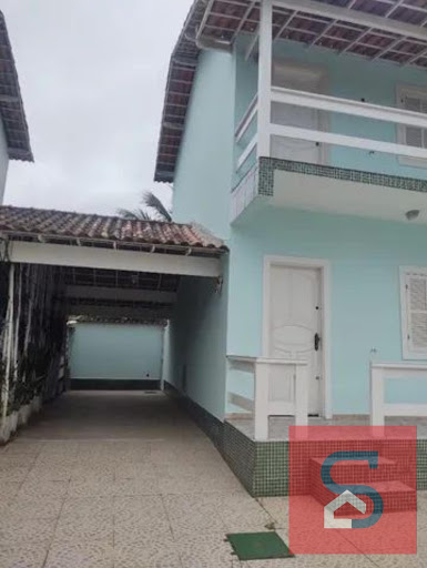 Casa de Condomínio em Foguete  -  Cabo Frio