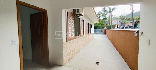 Casa 4 Dormitórios - Córrego Grande  -  Florianópolis, SC