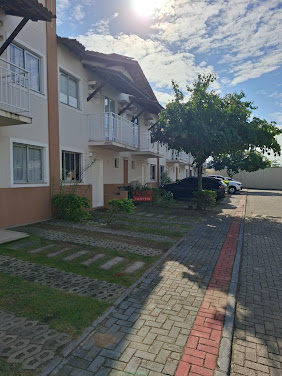 Casa à venda em Morada de Laranjeiras, Serra | 3 dorms
