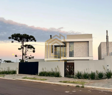 Sobrado à Venda em Tropical II, Cascavel – 3 Quartos, 156m²