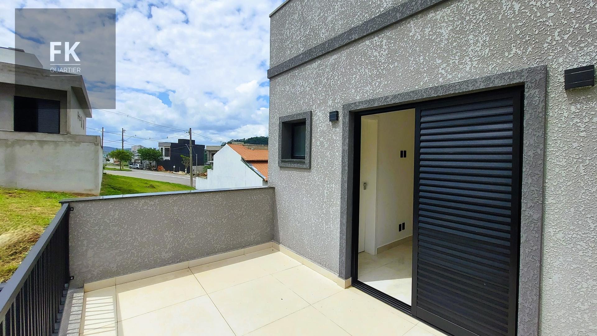 Casa à venda com 3 quartos, 1 suíte, 2 vagas e 126m² no Villas do Jaguari, Santana de Parnaíba (SP) — foto 16 de 27