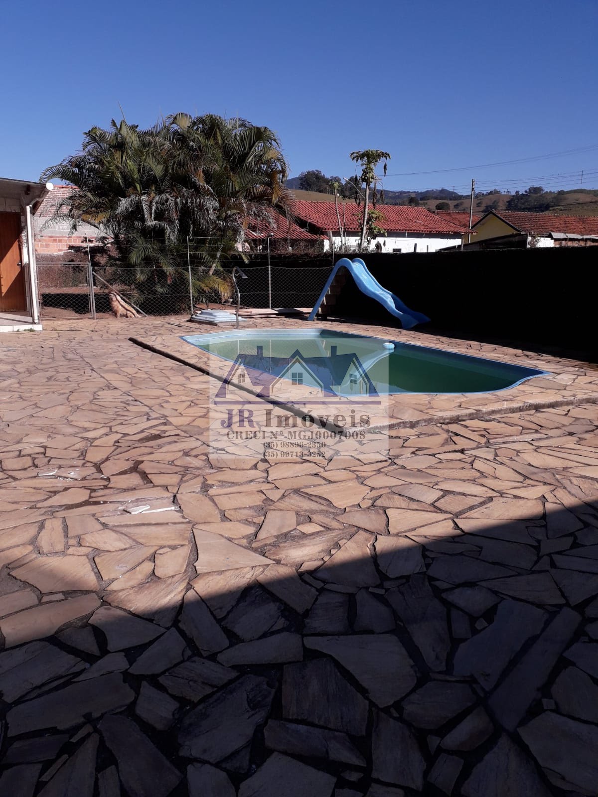 Casa à venda com 3 quartos, 2 banheiros, 2 vagas e 480m² no Centro, Piranguçu (MG) — foto 6 de 9