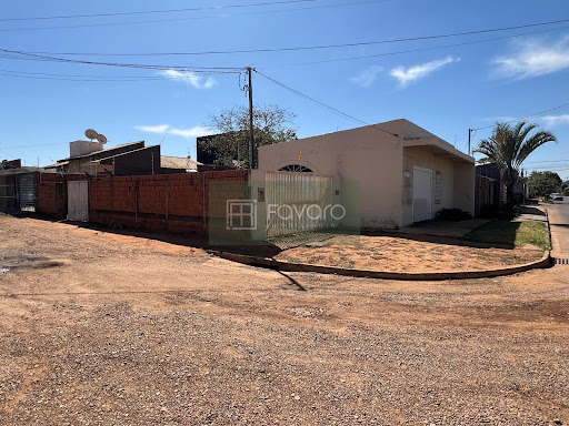 Lote / Terreno com Salão Comercial em Avenida Principal