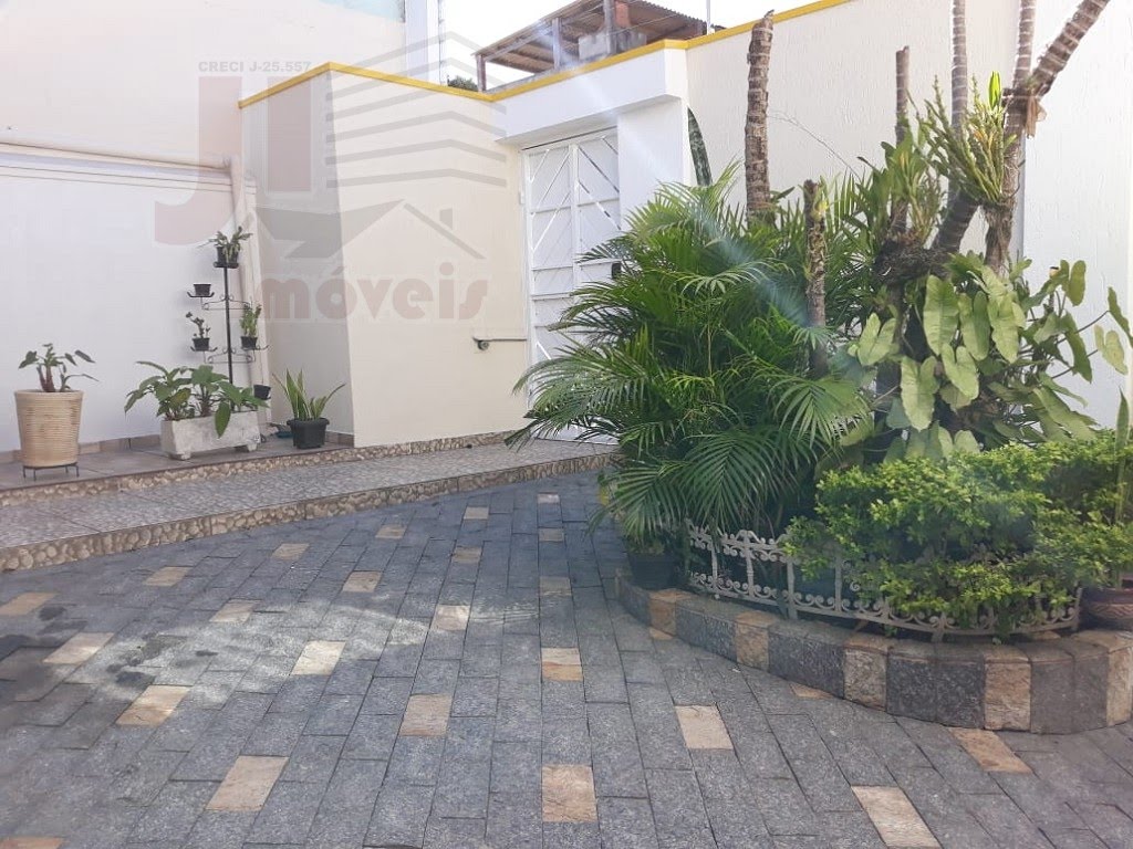 Jardim Entrada Garagem