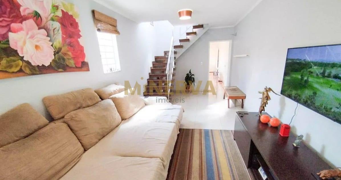 Casa à venda com 4 quartos, 3 banheiros, 2 vagas e 150m² no Penha de França, São Paulo — foto principal