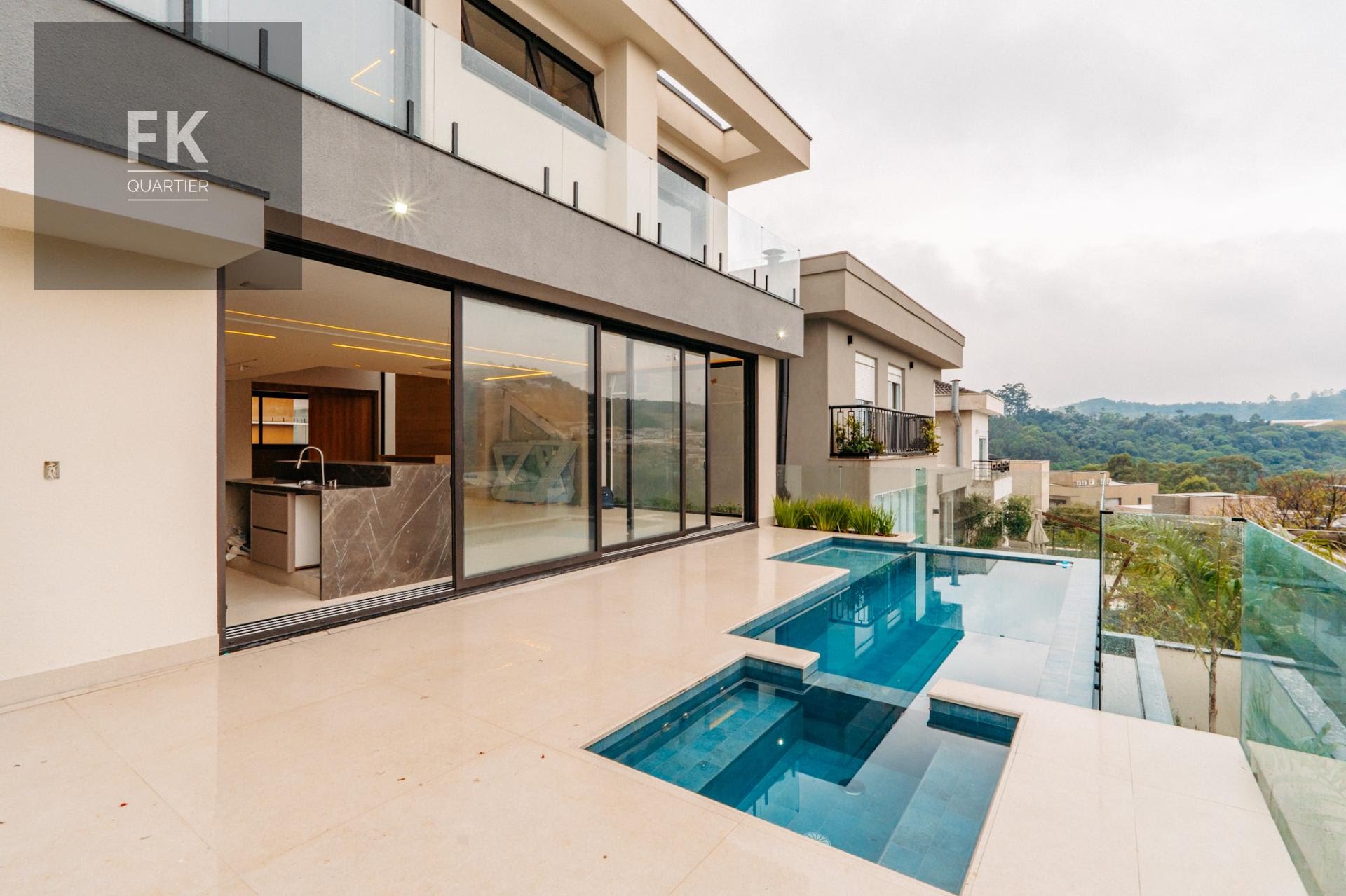 Casa à venda com 4 quartos, 4 suítes, 6 vagas e 540m² no Tamboré, Santana de Parnaíba (SP) — foto 24 de 26