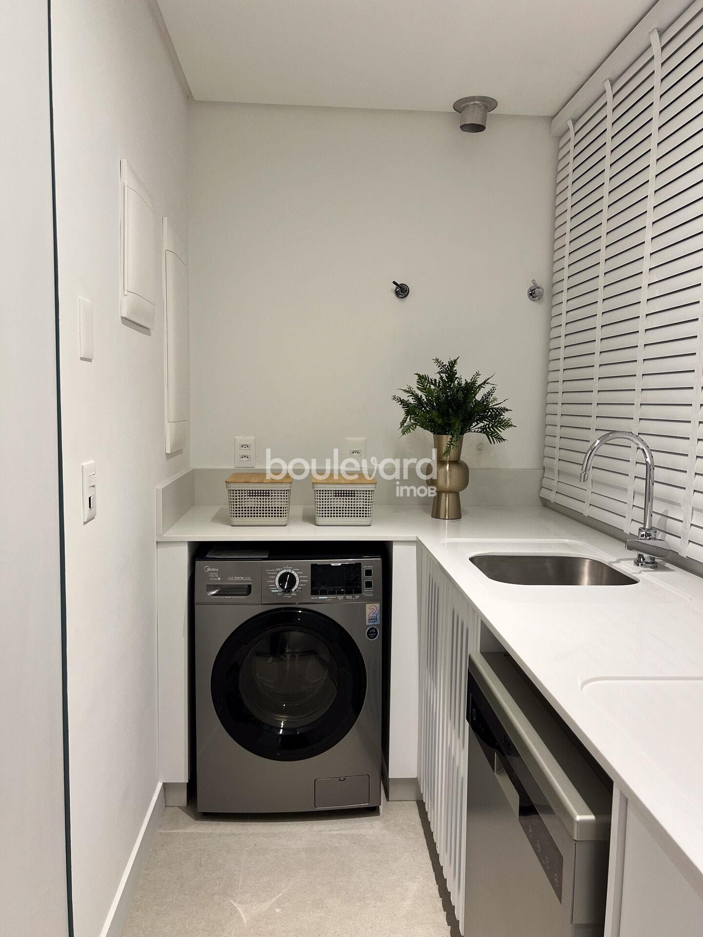 Apartamento à venda com 3 quartos, 1 suíte, 2 vagas e 107m² no Centro, Florianópolis (SC) — foto 7 de 30