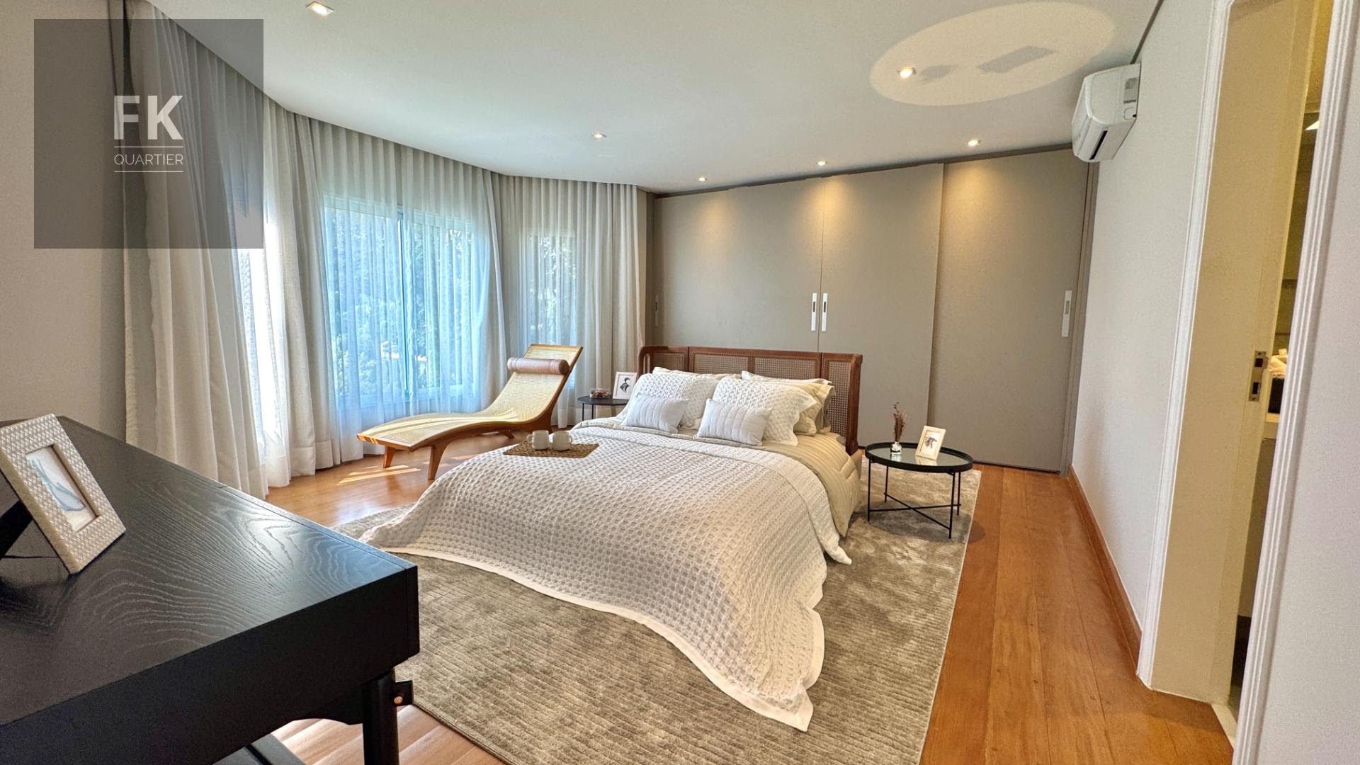 Casa à venda com 5 quartos, 5 suítes, 6 vagas e 780m² no Residencial Tambore, Barueri (SP) — foto 18 de 30