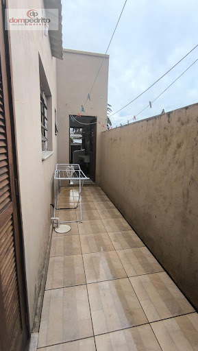 Corredor de acesso ao pátio 