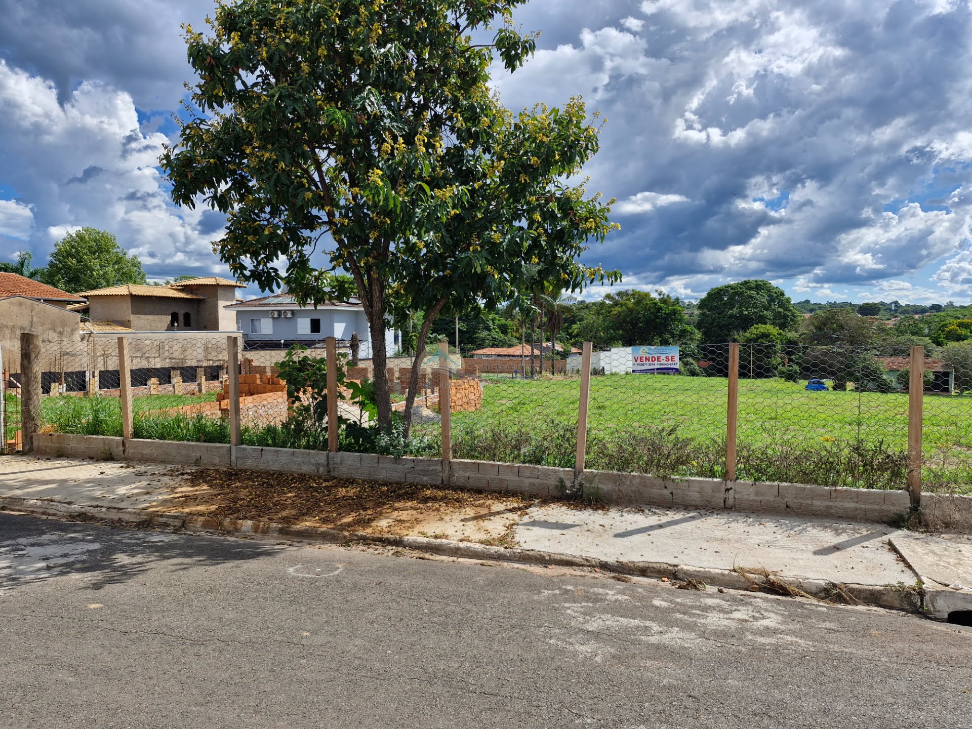 Terreno a venda em Casa Branca 