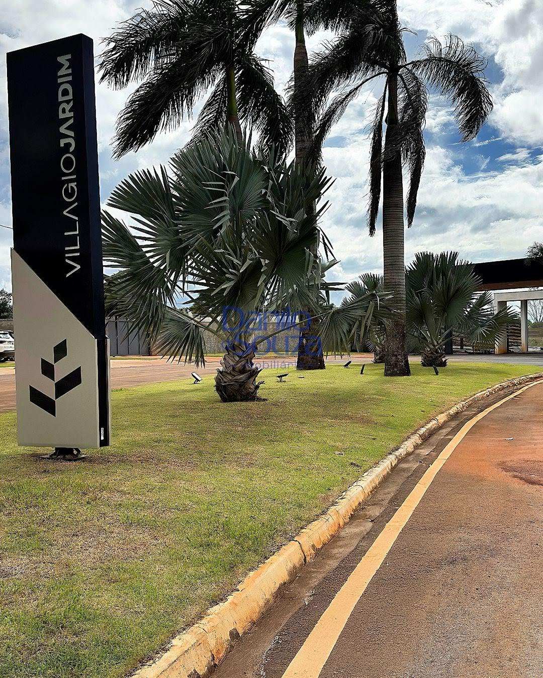Terreno à venda com 420m² de terreno no Villagio Jardim, Araxá (MG) — foto 2 de 6