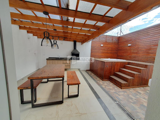 Casa em Condomínio à Venda na Vila Areao, Taubaté – 3 Dorms