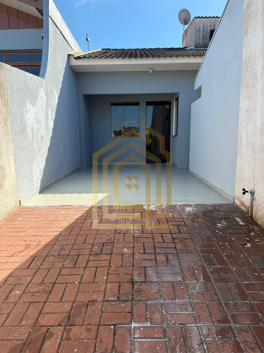 Casa à venda no bairro Santa Felicidade, Cascavel | 2 dorms, 60m²