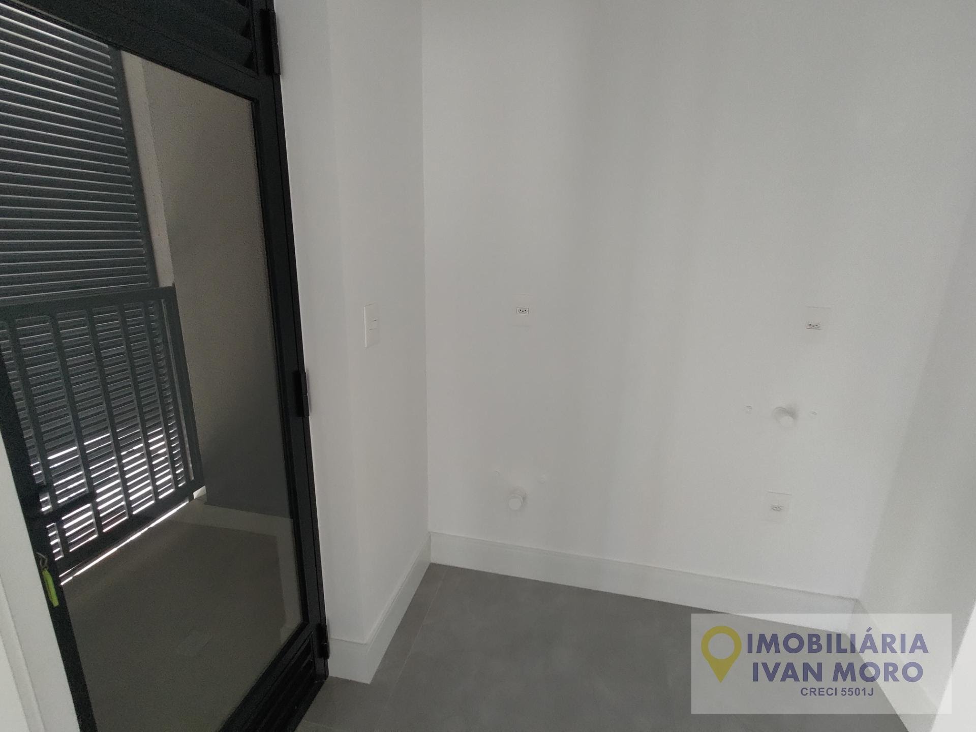 Apartamento à venda com 4 quartos, 4 suítes, 3 vagas e 198m² no Meia Praia, Itapema (SC) — foto 7 de 30