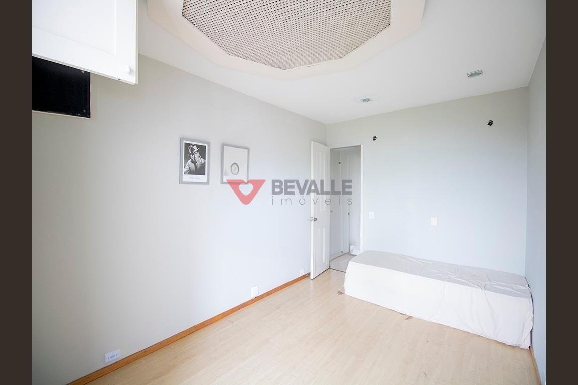 Apartamento à venda com 4 quartos, 1 suíte, 3 vagas e 205m² no Flamengo, Rio de Janeiro (RJ) — foto 12 de 30