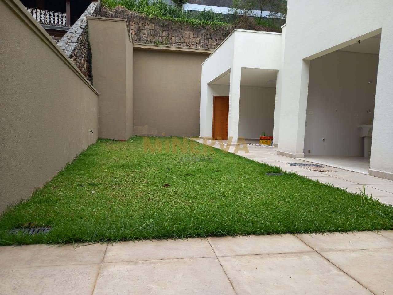 Casa à venda com 3 quartos, 3 suítes, 3 vagas e 250m² no Jardim Imperial Hills III, Arujá (SP) — foto 8 de 30