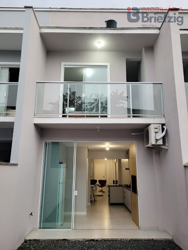 Casa Geminada em Bom Retiro  -  Joinville