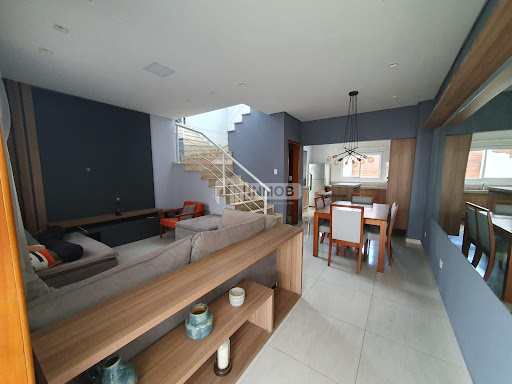 Casa em Condomínio à Venda na Vila Areao, Taubaté – 3 Dorms