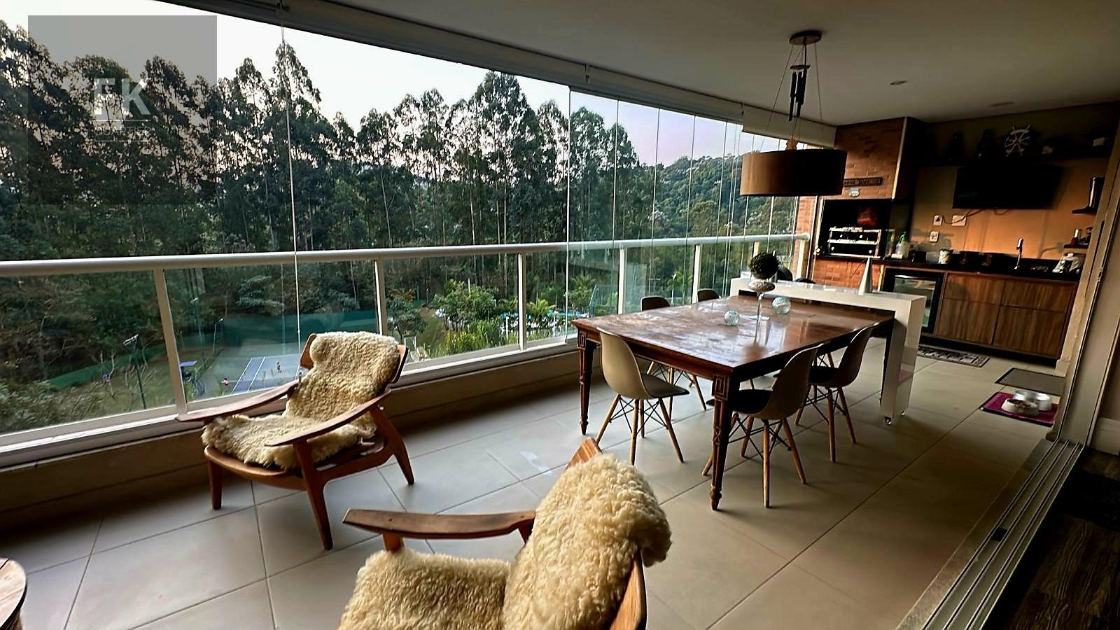 Apartamento à venda com 3 quartos, 5 banheiros, 4 vagas e 224m² no Tamboré, Santana de Parnaíba — foto principal