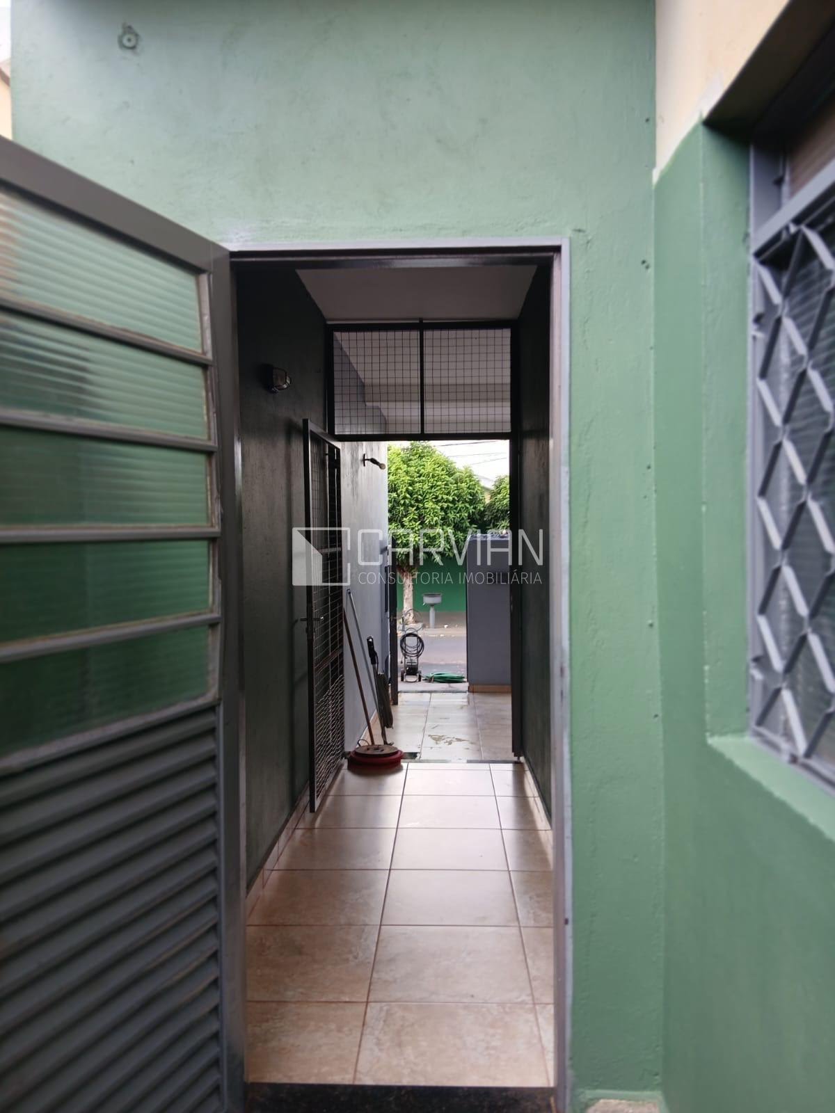 Casa à venda com 2 quartos, 1 suíte, 2 vagas e 138m² no Jardim Zara, Ribeirão Preto (SP) — foto 4 de 17