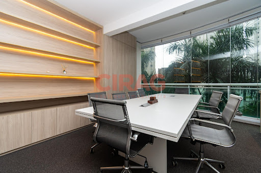Sala de 133m² em Cerqueira César com 3 banheiros  05 vagas de garagem.