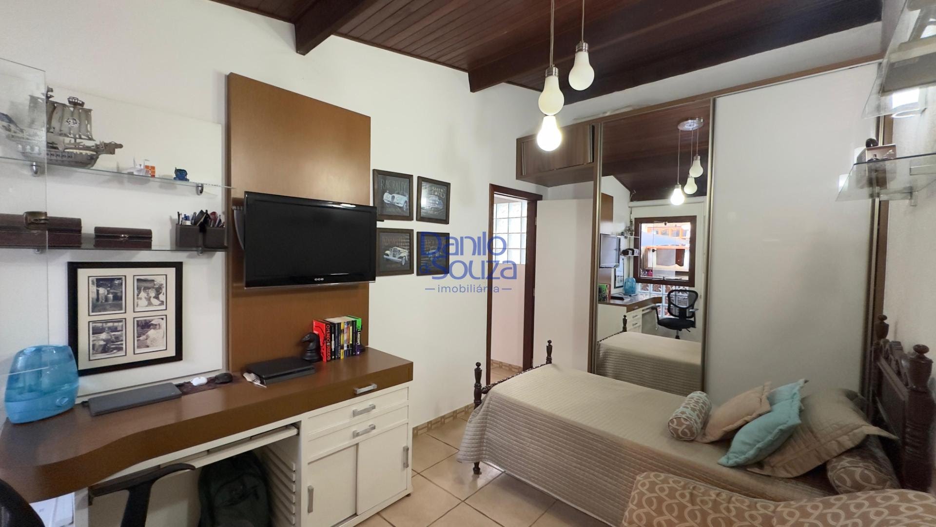 Casa à venda com 3 quartos, 3 suítes, 1 vaga e 190m² no Centro, Araxá (MG) — foto 18 de 22