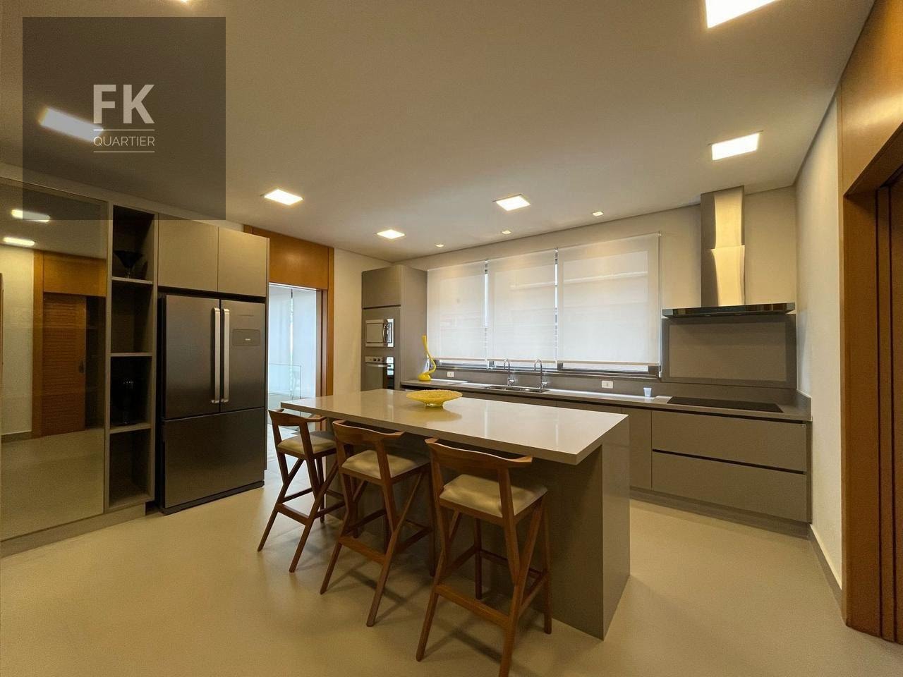 Casa à venda com 4 quartos, 4 suítes, 6 vagas e 575m² no Tamboré, Barueri (SP) — foto 2 de 25