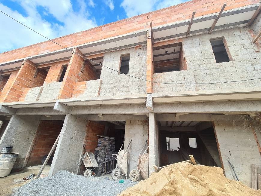 Casa à venda com 3 quartos, 2 banheiros, 1 vaga e 96m² no Planalto, Belo Horizonte — foto principal