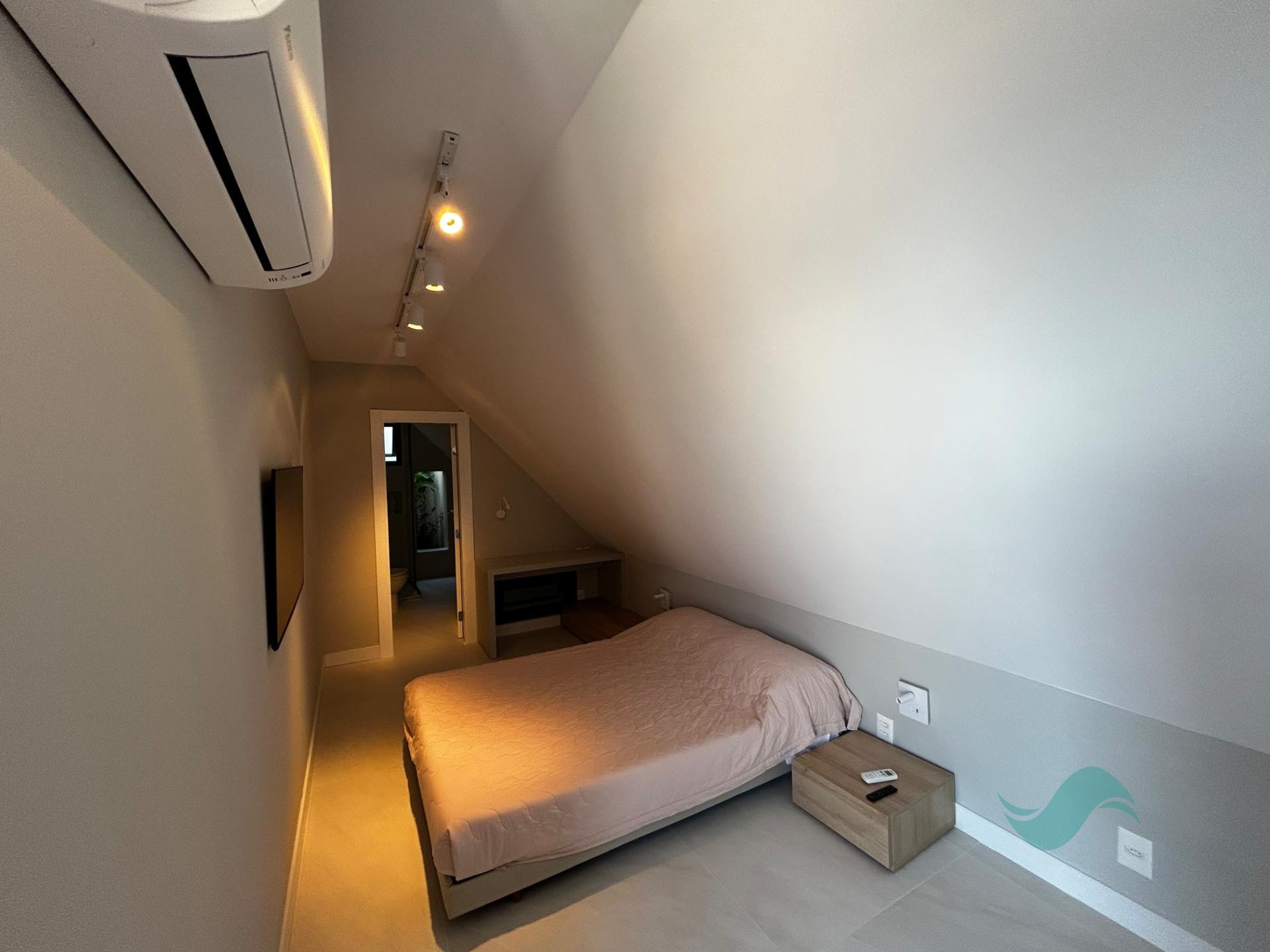 Cobertura à venda com 4 suítes, 3 vagas e 240m² no Jurerê, Florianópolis (SC) — foto 22 de 30