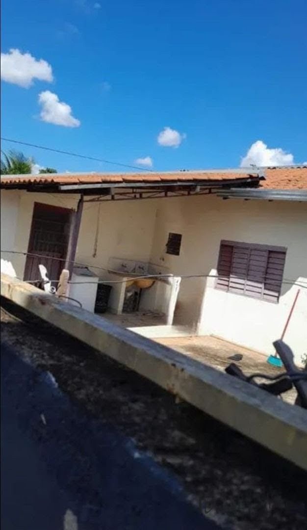 Casa à venda com 2 quartos, 1 banheiro, 2 vagas e 150m² no Jardim Santa Catarina, São José do Rio Preto (SP) — foto 2 de 8