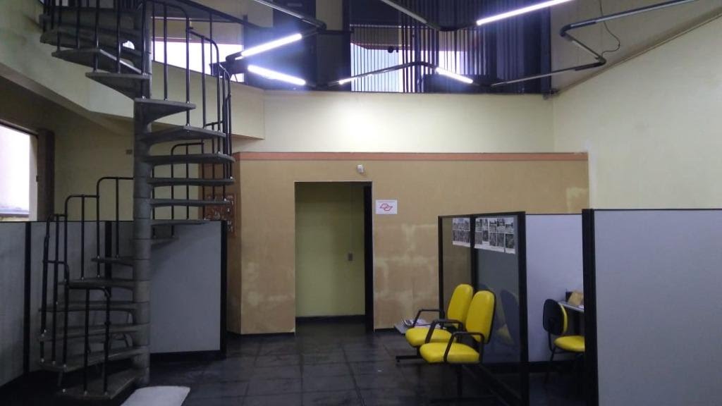 Comercial à venda com 6 banheiros, 5 vagas e 600m² no Centro, Arujá (SP) — foto 6 de 10
