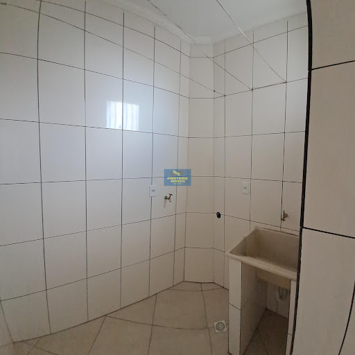 Casa em Biritiba  -  Poá