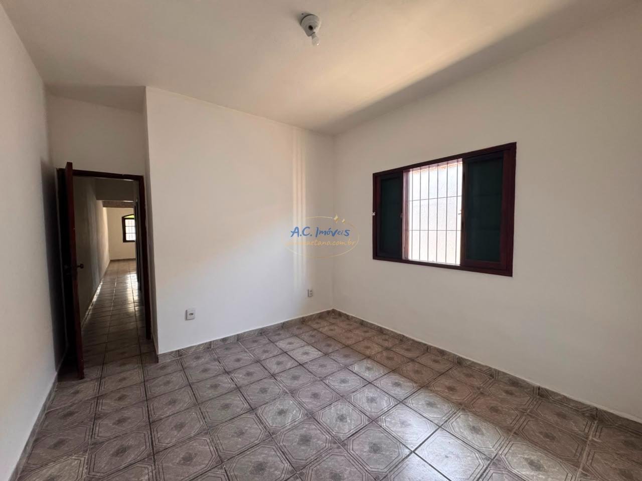 Casa à venda com 2 quartos, 1 suíte, 2 vagas e 125m² no Maracanã, Praia Grande (SP) — foto 12 de 18