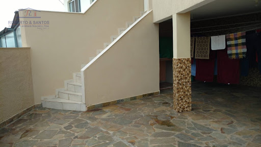 Área de serviço coberta