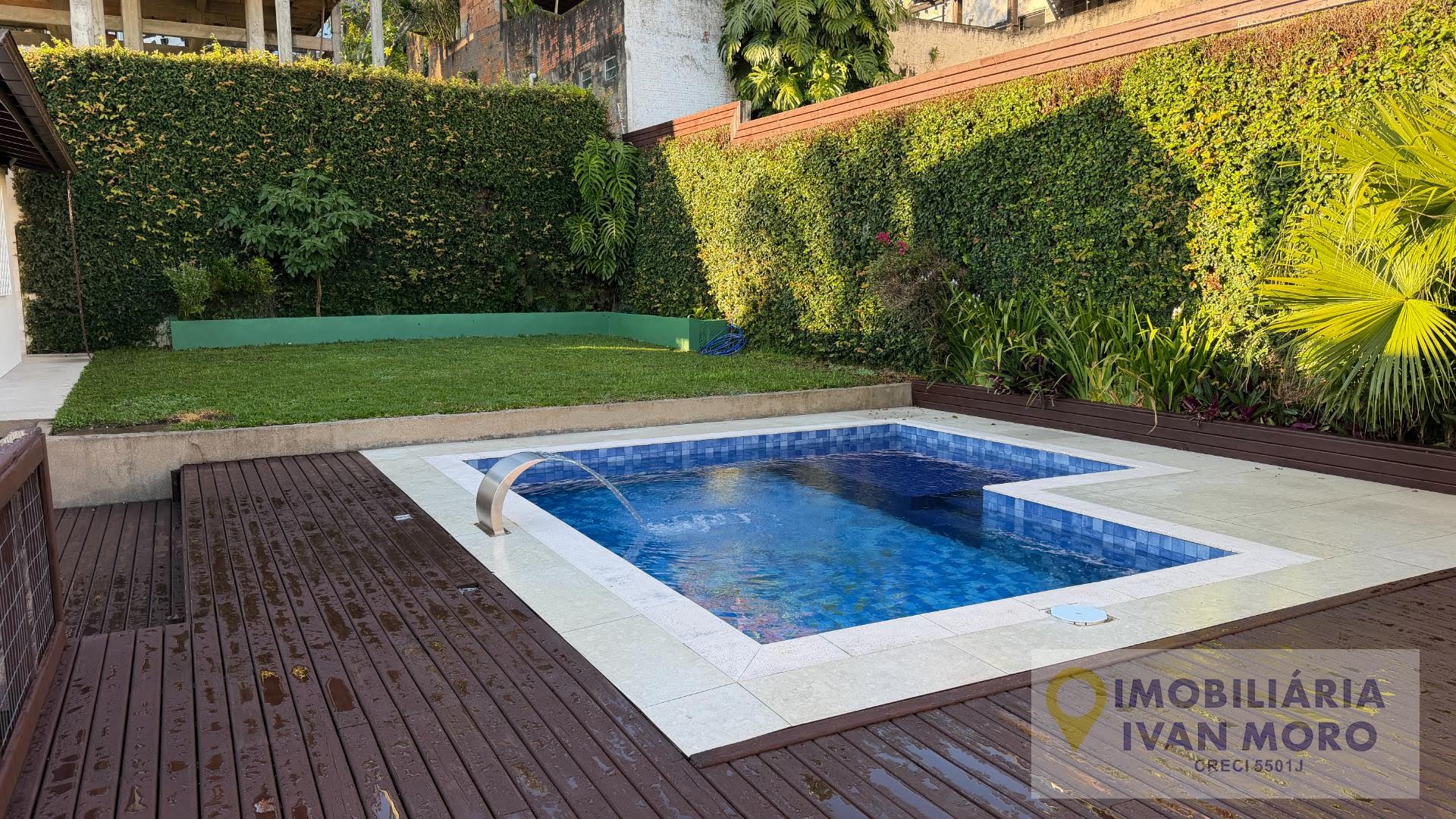 Casa à venda com 3 quartos, 1 suíte, 4 vagas e 154m² no Centro, Florianópolis (SC) — foto 8 de 25