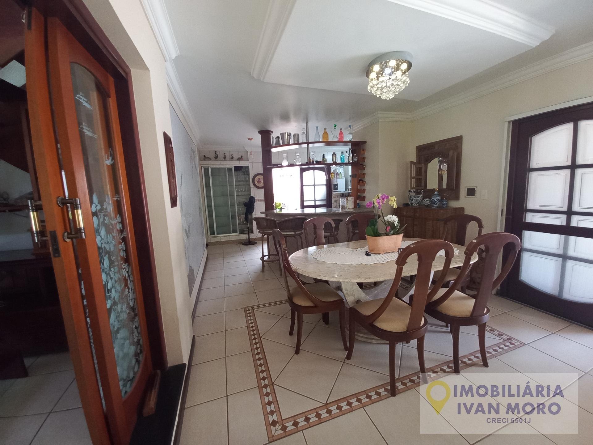 Casa à venda com 5 quartos, 2 suítes, 4 vagas e 219m² no Daniela, Florianópolis (SC) — foto 24 de 30