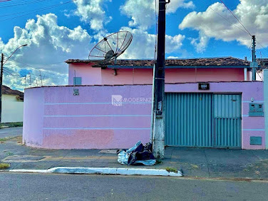 Casa Comercial em Margon II  -  Catalão
