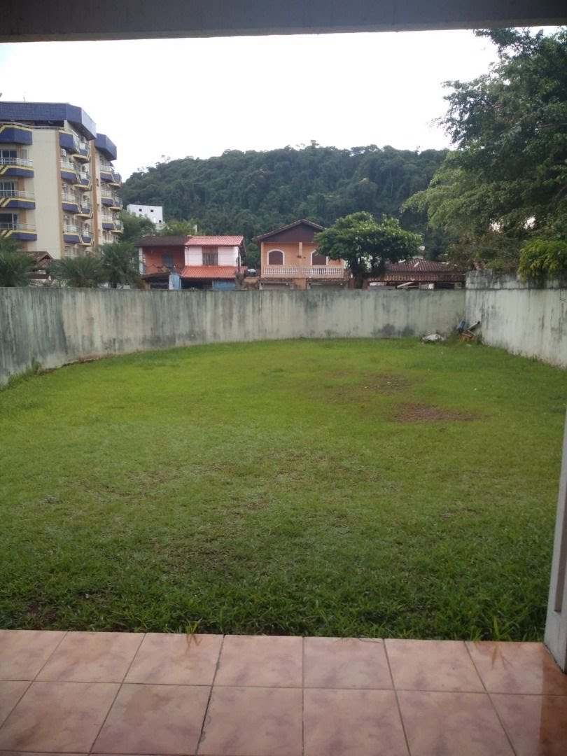 Casa à venda com 2 quartos, 2 banheiros, 2 vagas e 150m² no Perequê-açu, Ubatuba (SP) — foto 3 de 4