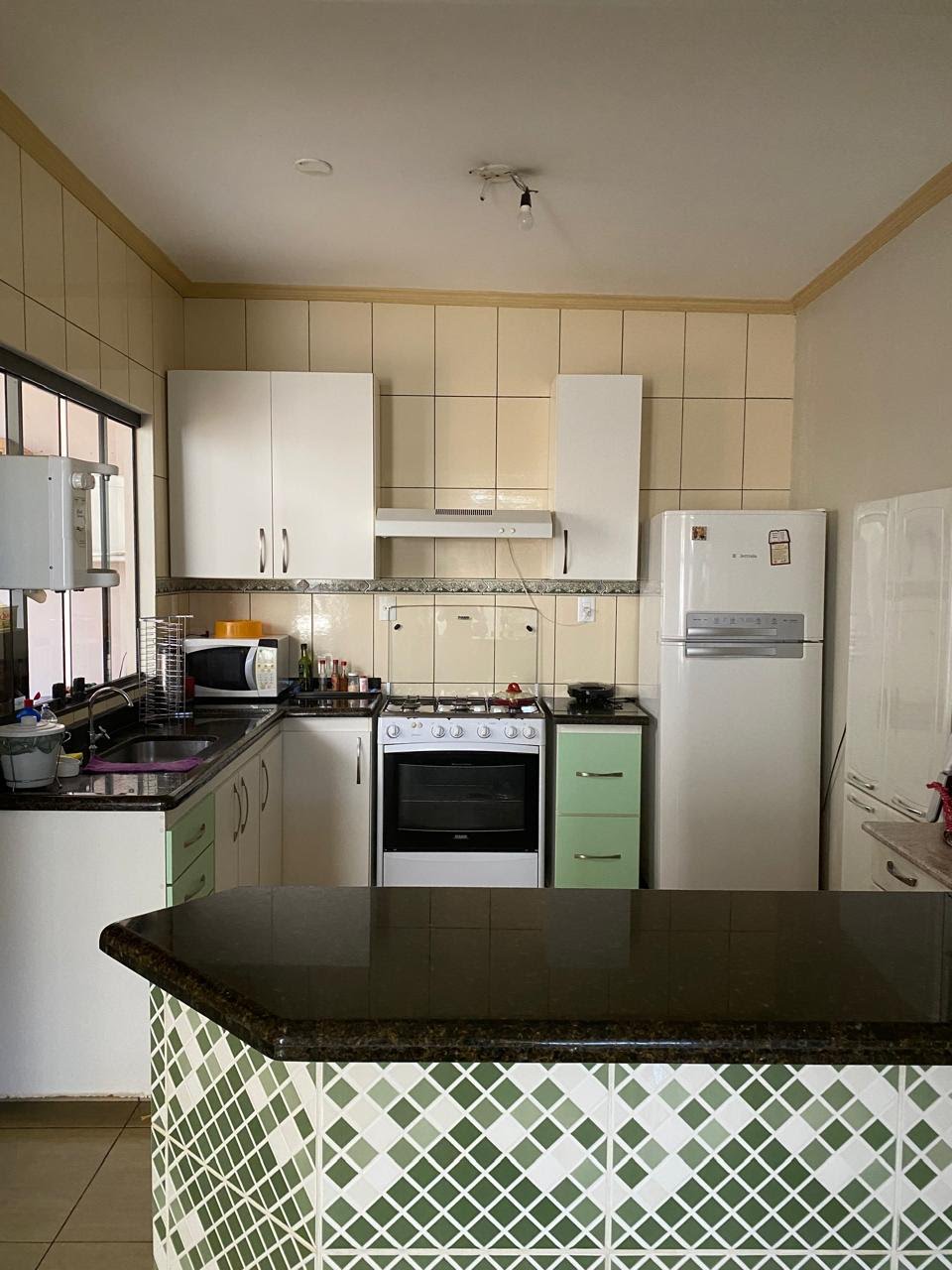 Casa à venda com 2 quartos, 1 suíte, 2 vagas e 250m² no Centro, Paracatu (MG) — foto 14 de 16