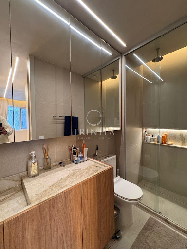 banheiro-trinitaimobiliaria-viure-ilhapura