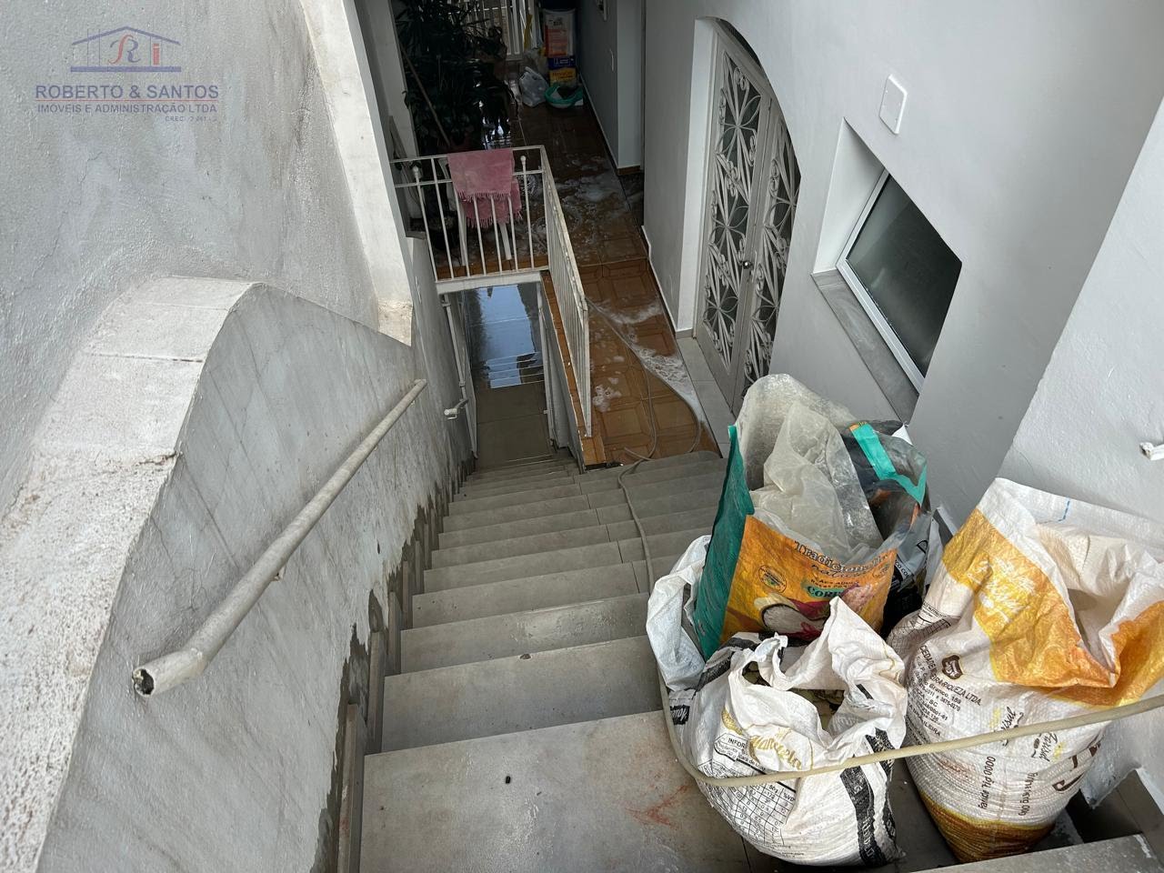 Escadas de acesso