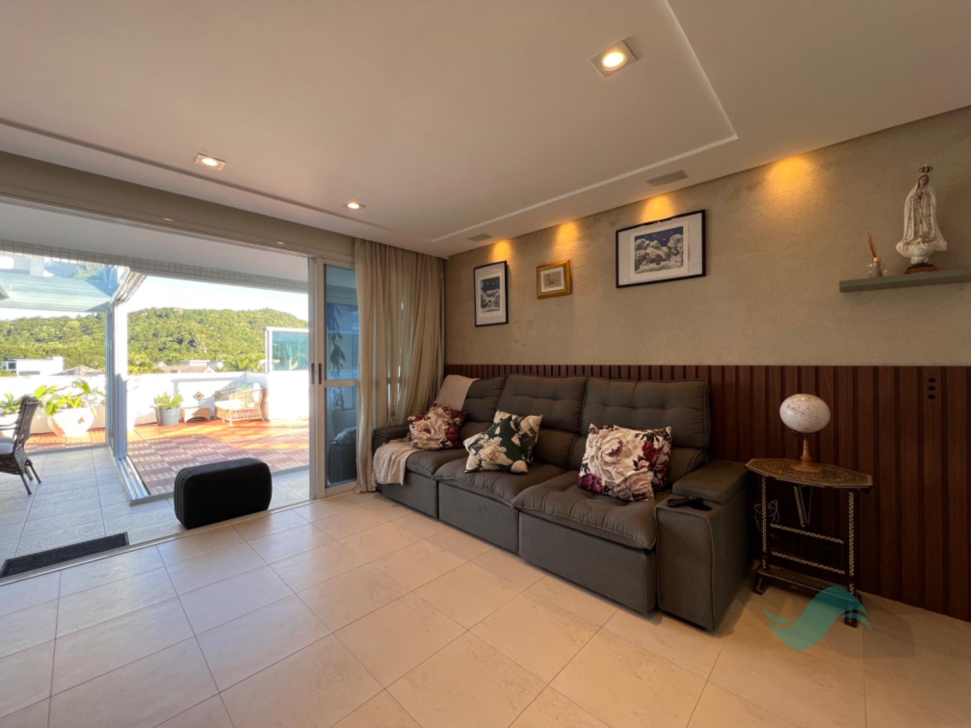 Cobertura à venda com 4 suítes, 3 vagas e 198m² no Jurerê, Florianópolis (SC) — foto 19 de 28