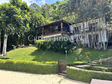 Casa na Praia para Temporada em Angra dos Reis / RJ no bairro Itanema