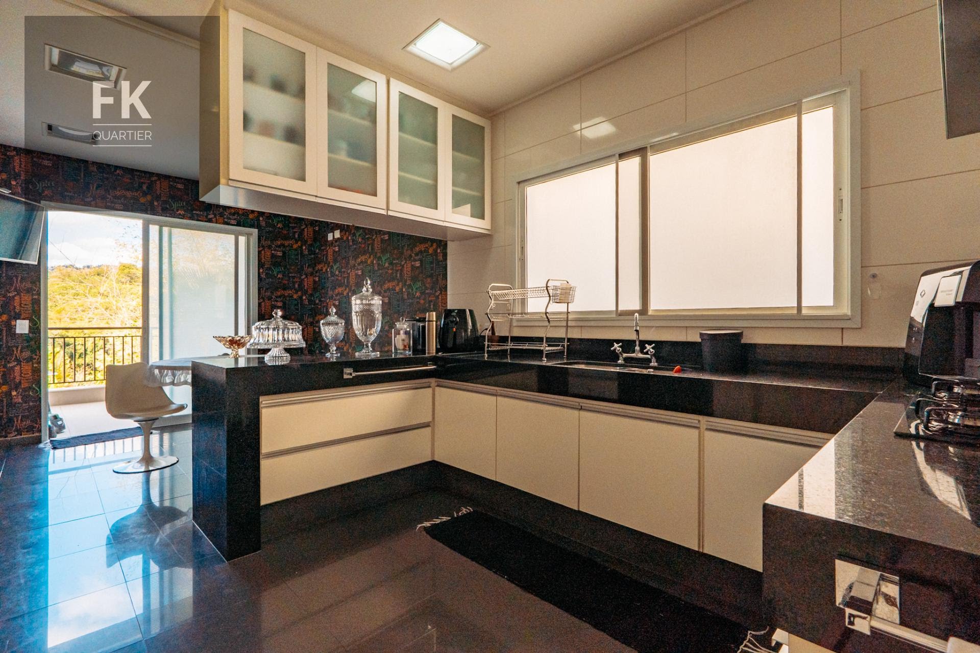 Casa à venda com 4 quartos, 4 suítes, 4 vagas e 420m² no Tamboré, Santana de Parnaíba (SP) — foto 15 de 26