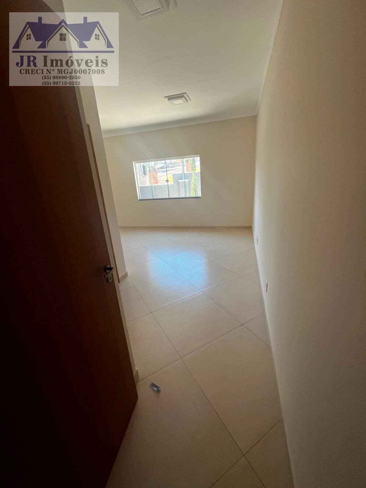 Casa para alugar com 2 quartos, 1 suíte e 2 vagas no Centro, Piranguinho (MG) — foto 2 de 17