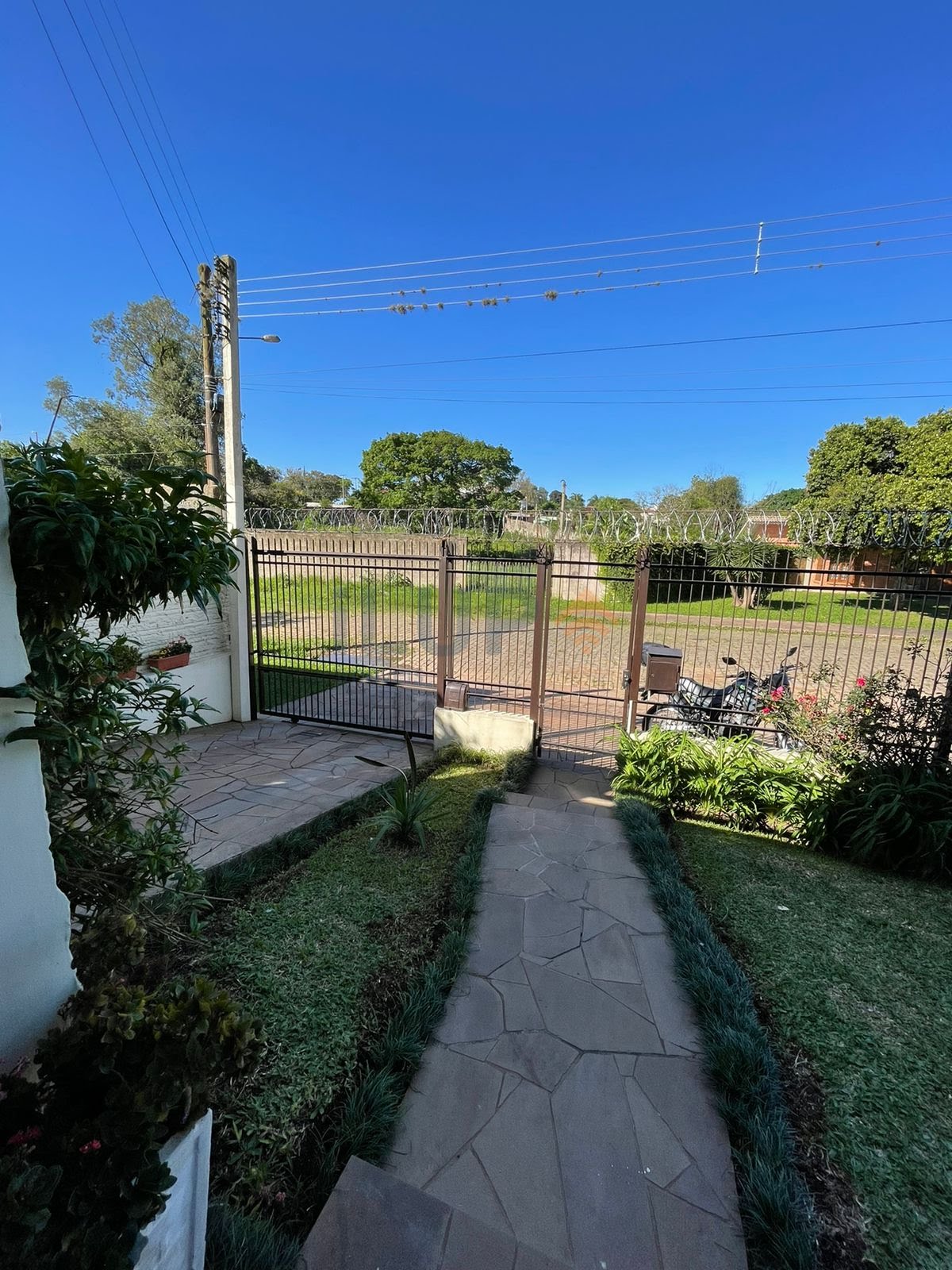 Vista da frente 