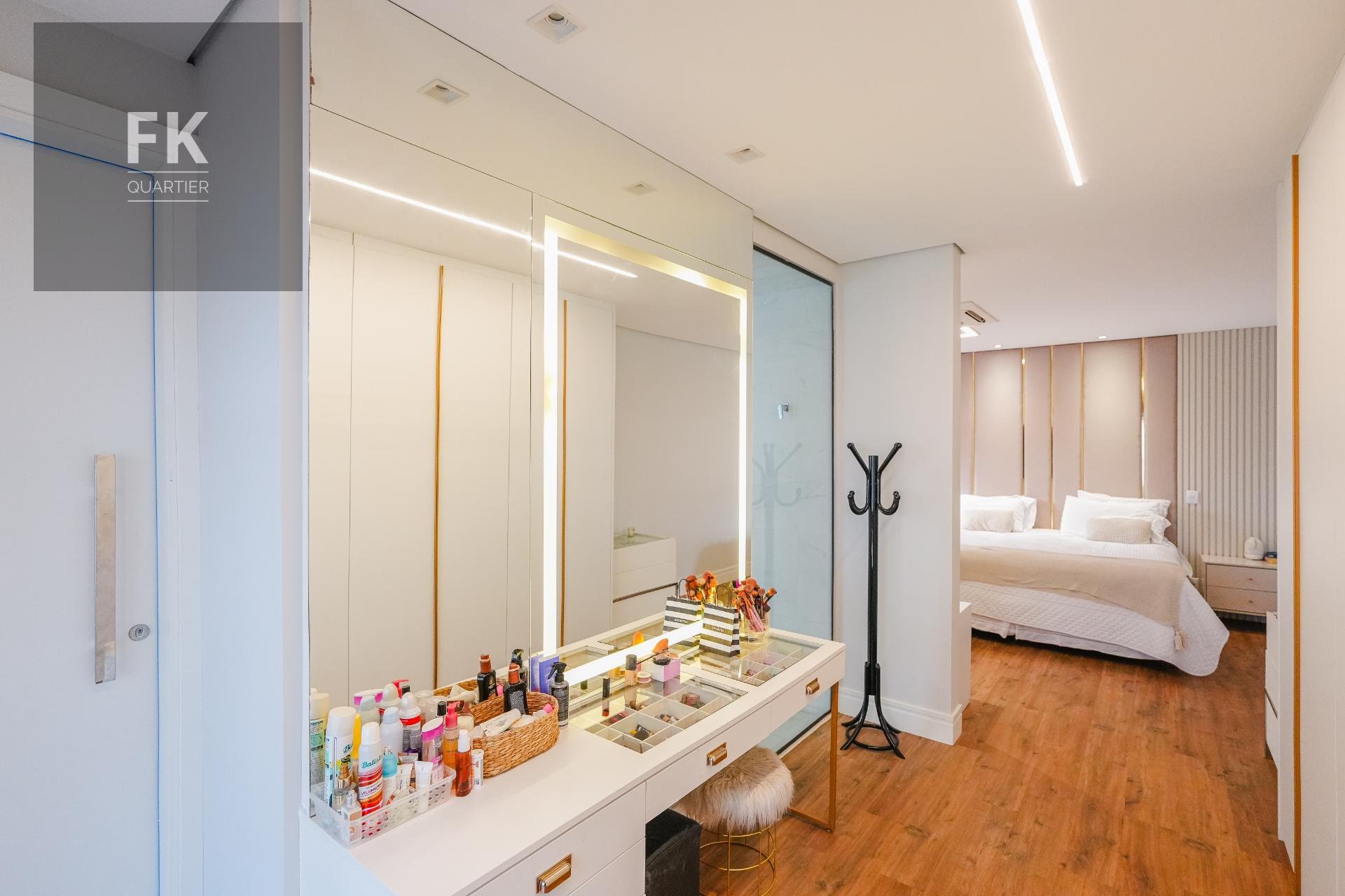 Casa à venda com 4 quartos, 4 suítes, 4 vagas e 454m² no Alphaville, Santana de Parnaíba (SP) — foto 21 de 30