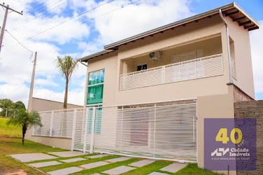 Sobrado em Villagio  Porto Dourado  -  Avaré