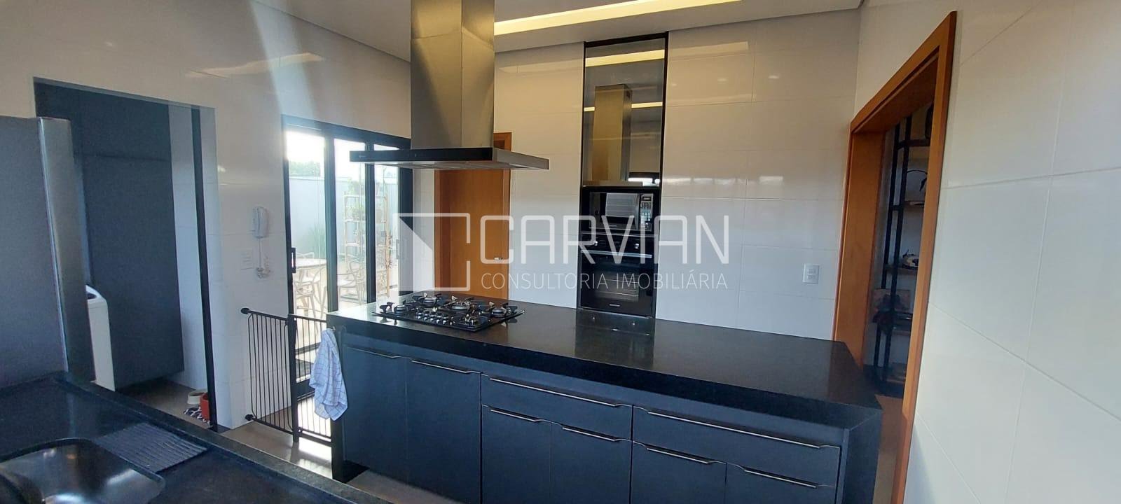 Casa à venda com 3 quartos, 3 suítes, 4 vagas e 360m² no Residencial Alto do Castelo, Ribeirão Preto (SP) — foto 14 de 29